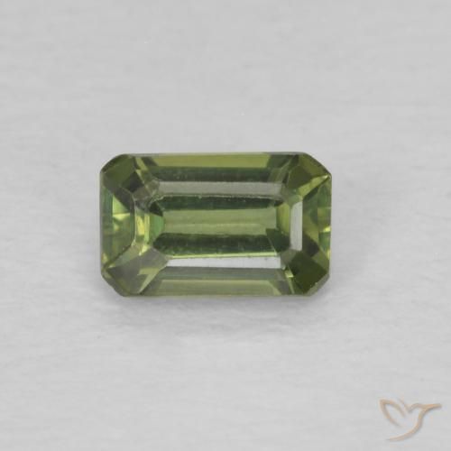 0.45ct Натуральный Теплый зеленый Сапфир, Изумрудная огранка, Чистота VVS