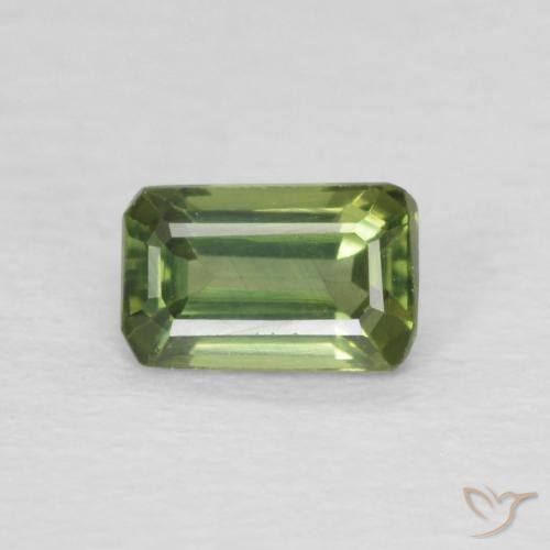 0.48ct Натуральный Medium Light Green Сапфир, Изумрудная огранка, VVS-VS