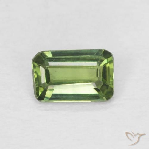 0.38ct Натуральный Травянисто-зелёный Сапфир, Изумрудная огранка, Чистота VS