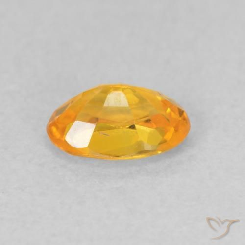0.62 карата, натуральный Medium Light Orange-Gold Сапфир, Овал, VVS-VS