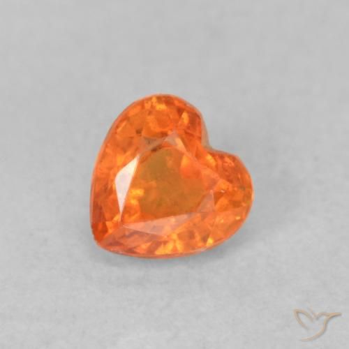 0.42ct Натуральный Ярко-оранжевый Сапфир, Сердце, Чистота VS