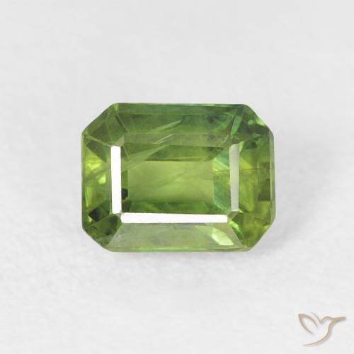 0.69ct Натуральный Теплый зеленый Сапфир, Изумрудная огранка, Чистота VS