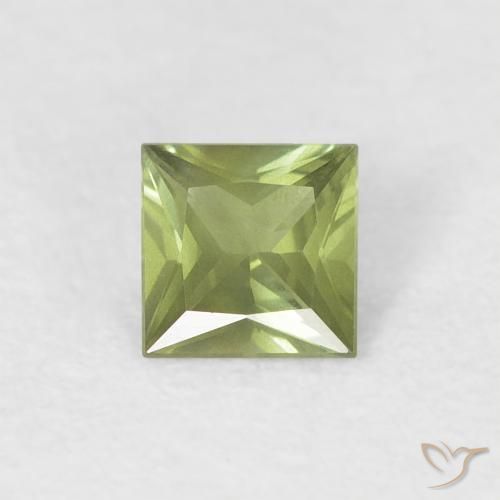 0.38ct Натуральный Средний зеленый Сапфир, Квадрат, VVS-VS