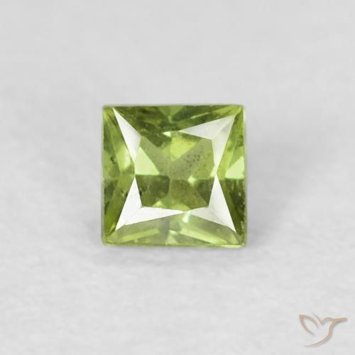 0.30ct Натуральный Желтовато-зеленый Сапфир, Квадрат, Чистота VS