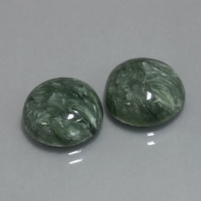 Натуральный зелёный серафинит  карата огранка круг, непрозрачный