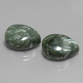  карата, натуральный Зеленый Серафинит, Форма груши, Непрозрачный