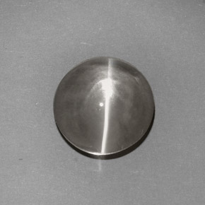 Натуральный серый sillimanite cat's eye 6,62 карата прозрачный, полупрозрачный