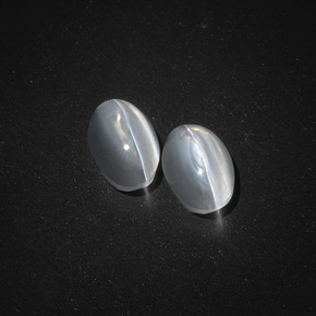 Натуральный дымчатый sillimanite cat's eye  карата огранка овал, полупрозрачный
