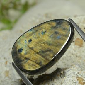 7.78 карата, натуральный Многоцветный Спектролит, Необычная форма, Непрозрачный