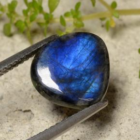 2.60 карата, натуральный Многоцветный Спектролит, Необычная форма, Непрозрачный