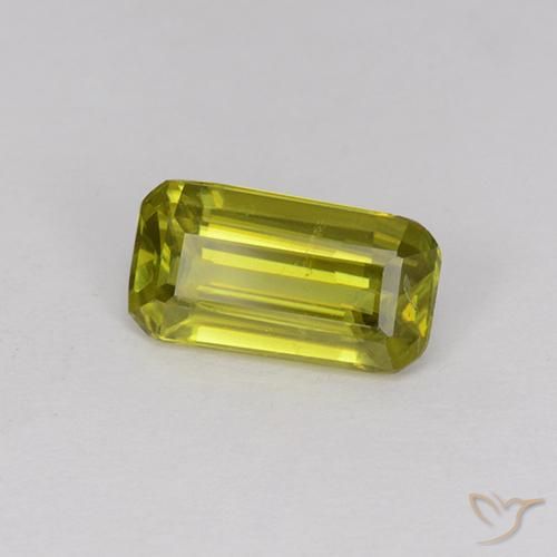 0.87ct Натуральный Теплый зеленый Сфен, Изумрудная огранка, Чистота VS