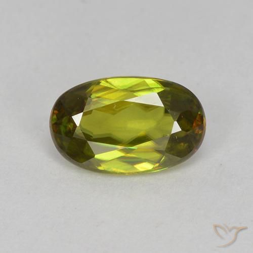 0.74ct Натуральный Средне-темно-зеленый Сфен, Овал, VVS-VS