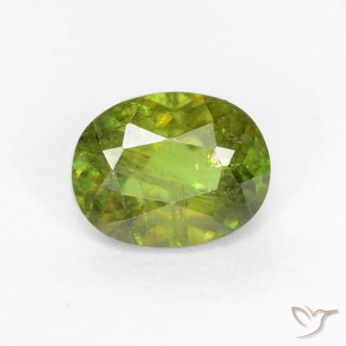 0.66ct Натуральный Травянисто-зелёный Сфен, Овал, SI