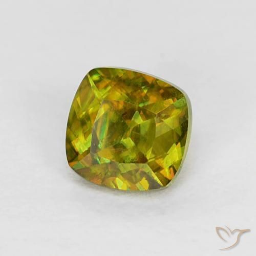 0.34ct Натуральный Средний зеленый Сфен, Подушка, Чистота VS