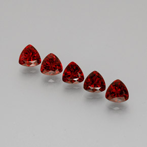 Натуральный красный шпинель  карата триллион, чистота VS
