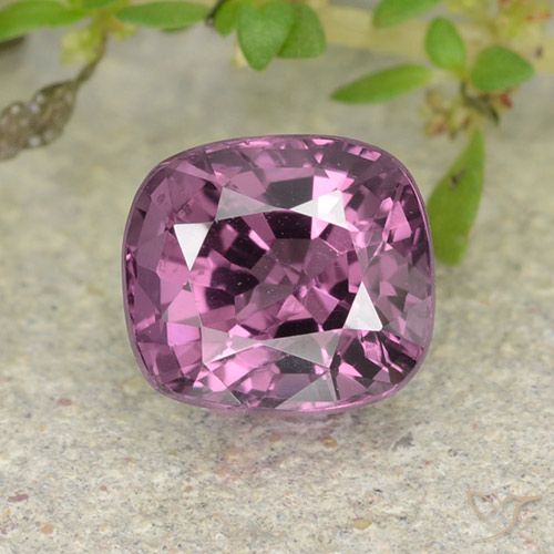 1.26ct Натуральный Средний фиолетовый шпинель, Подушка, VVS-VS