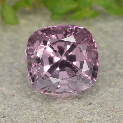 1.55ct Натуральный Глубокий сиреневый тон шпинель, Подушка, Чистота VS