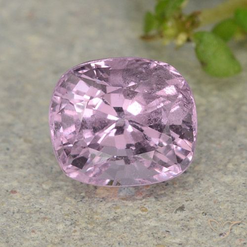 1.14ct Натуральный Очень светлый розовато-фиолетовый шпинель, Подушка, Чистота VS