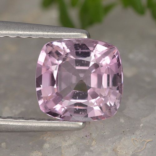 1.29ct Натуральный Светло-розовато-фиолетовый шпинель, Подушка, Чистота VVS