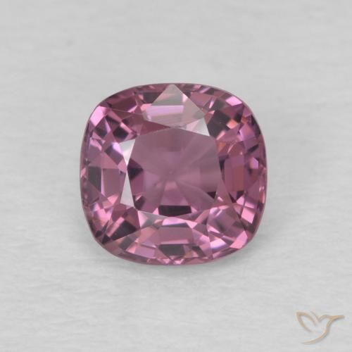 0.82ct Натуральный Средний фиолетовый шпинель, Подушка, VVS-VS
