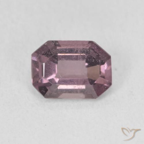 0.70ct Натуральный Средний фиолетовый шпинель, Изумрудная огранка, Чистота VS
