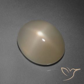 7.89 карата, натуральный Бледно-коричневый Звездчатый Лунный Камень, Овал, Полупрозрачный