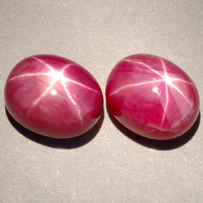  карата, натуральный Пурпурно-красный Звездчатый Рубин, Огранка Овал, Непрозрачный