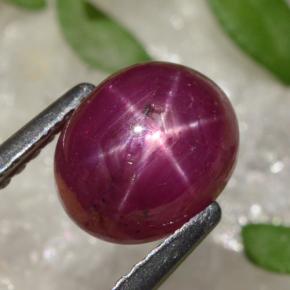 Натуральный красный звёздчатый рубин 2,91 карата огранка овал, непрозрачный