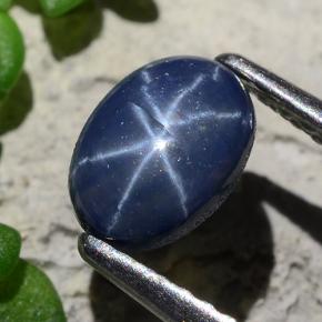 1.12 карата, натуральный Темно-синий Звездчатый сапфир, Огранка Овал, Непрозрачный