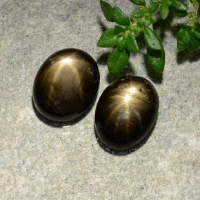 4.01 карата, натуральный Черный Звездчатый сапфир, Огранка Овал, Непрозрачный