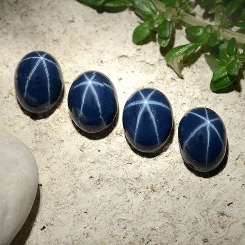 6.13 карата, натуральный Темно-синий Звездчатый сапфир, Огранка Овал, Непрозрачный