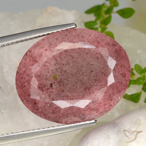 24.85ct Натуральный Темно-красный Клубничный кварц, Овал, Полупрозрачный