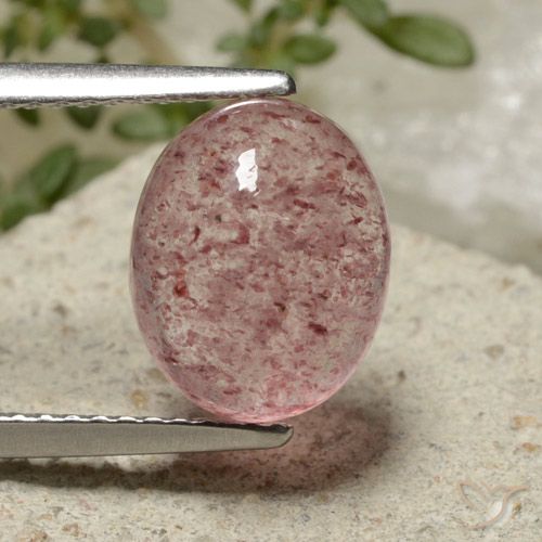 3.76ct Натуральный Землисто-розовый Клубничный кварц, Овал, Полупрозрачный