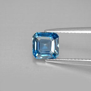 Натуральный синий топаз 1,46 карата изумрудная огранка, VVS-VS