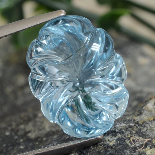 11.77ct Натуральный Небесно Голубой Топаз, Огранка Цветок, Прозрачный