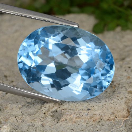 22.74ct Натуральный Свисс-Блю Топаз, Овал, VVS-VS