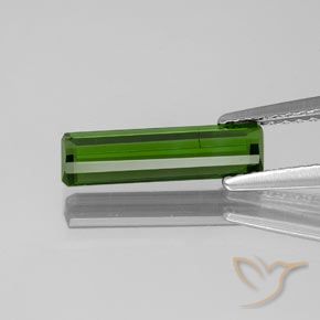 1.05 карата, натуральный Средне-темно-зеленый Турмалин, Изумрудная огранка, VS-SI