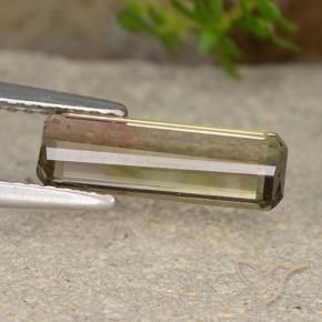 Натуральный двухцветный турмалин 1,72 карата изумрудная огранка, чистота VS