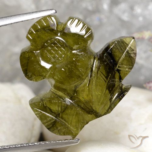 10.85ct Натуральный Теплый землисто-зеленый Турмалин, Огранка Цветок, Полупрозрачный