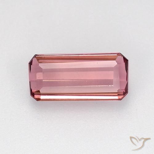 1.37ct Натуральный Насыщенный розовый Турмалин, Изумрудная огранка, Чистота VVS