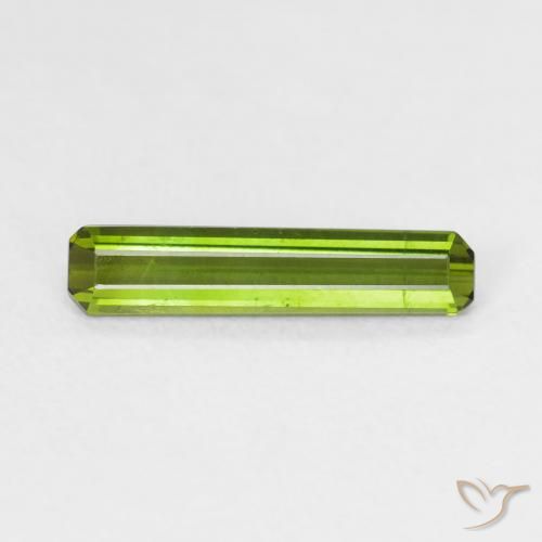 0.85ct Натуральный Средний зеленый Турмалин, Изумрудная огранка, VVS-VS