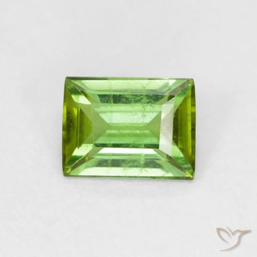 0.66ct Натуральный Средний зеленый Турмалин, Огранка Багет, VS-SI