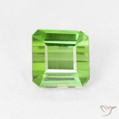 0.66ct Натуральный Темно-зеленый Турмалин, Изумрудная огранка, VVS-VS