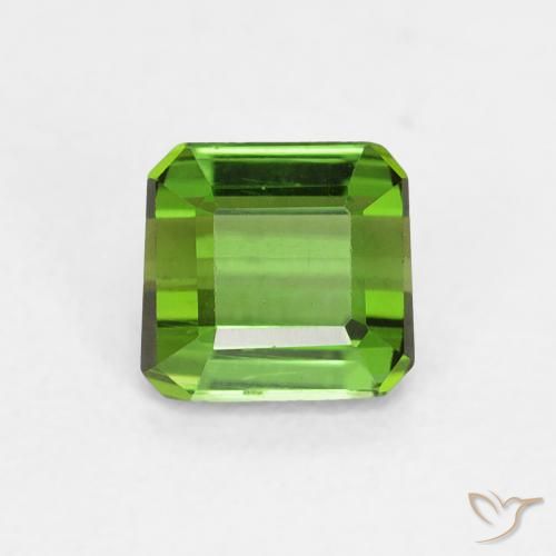 0.68ct Натуральный Темно-зеленый Турмалин, Изумрудная огранка, Чистота VVS