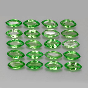 Натуральный зелёный цаворит 2,82 карата маркиз, чистота VS