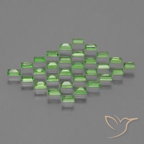 1.89 карата, натуральный Ярко-зеленый Цаворитовый гранат, Огранка Багет, Чистота VS