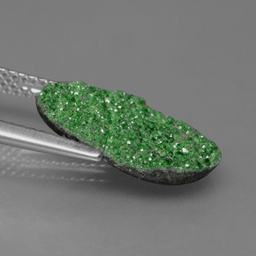 3.78 карата, натуральный Зеленый Уваровит Гранат Друзи, Необычная форма, Непрозрачный