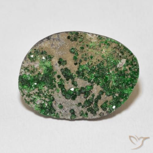 16.55ct Натуральный Deep Earthy Green Уваровит Гранат Друзи, причудливая, Непрозрачный