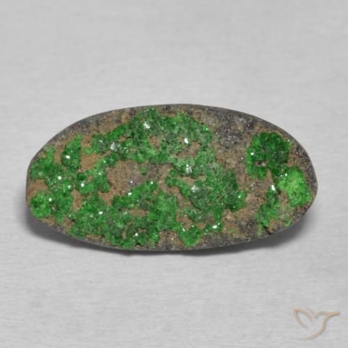 7.42ct Натуральный Темно-зеленый Уваровит Гранат Друзи, Овал, Непрозрачный